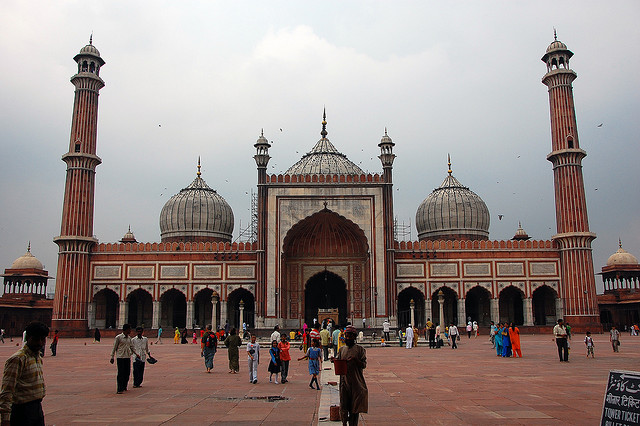 В Индии в мечети придумали необычный способ сократить расходы