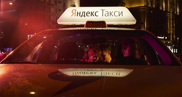 «Яндекс.Алиса» научилась заказывать такси