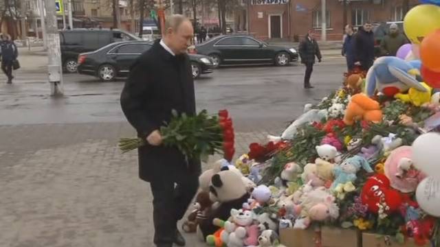Президент Владимир Путин выразил свои соболезнования родным и близким погибших при пожаре в Кемерове